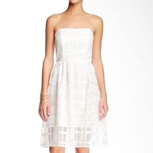 Everleigh White Geometric Print Strapless Dress